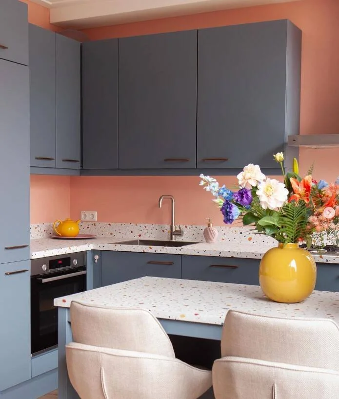 Keuken plakken, keuken wrappen, alles over je keuken, keuken opknappen, keuken renoveren